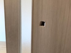 賃貸マンション ドア穴補修