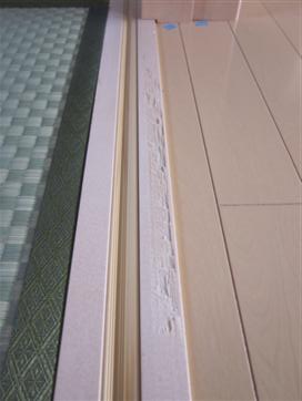 白木の敷居　単板剥がれ補修