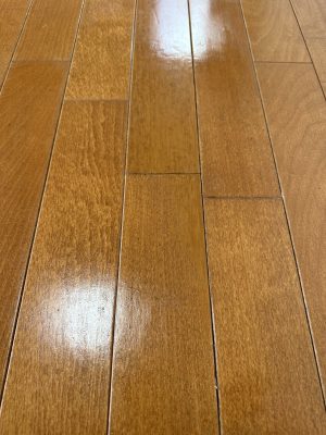 床ハガレ補修　＆　年末休業のお知らせ