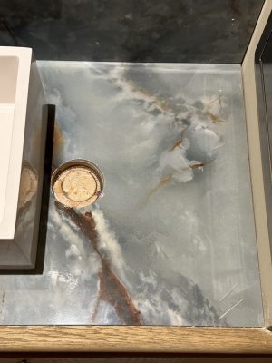 洗面台　穴埋め補修