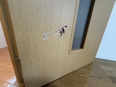 ドア割れ